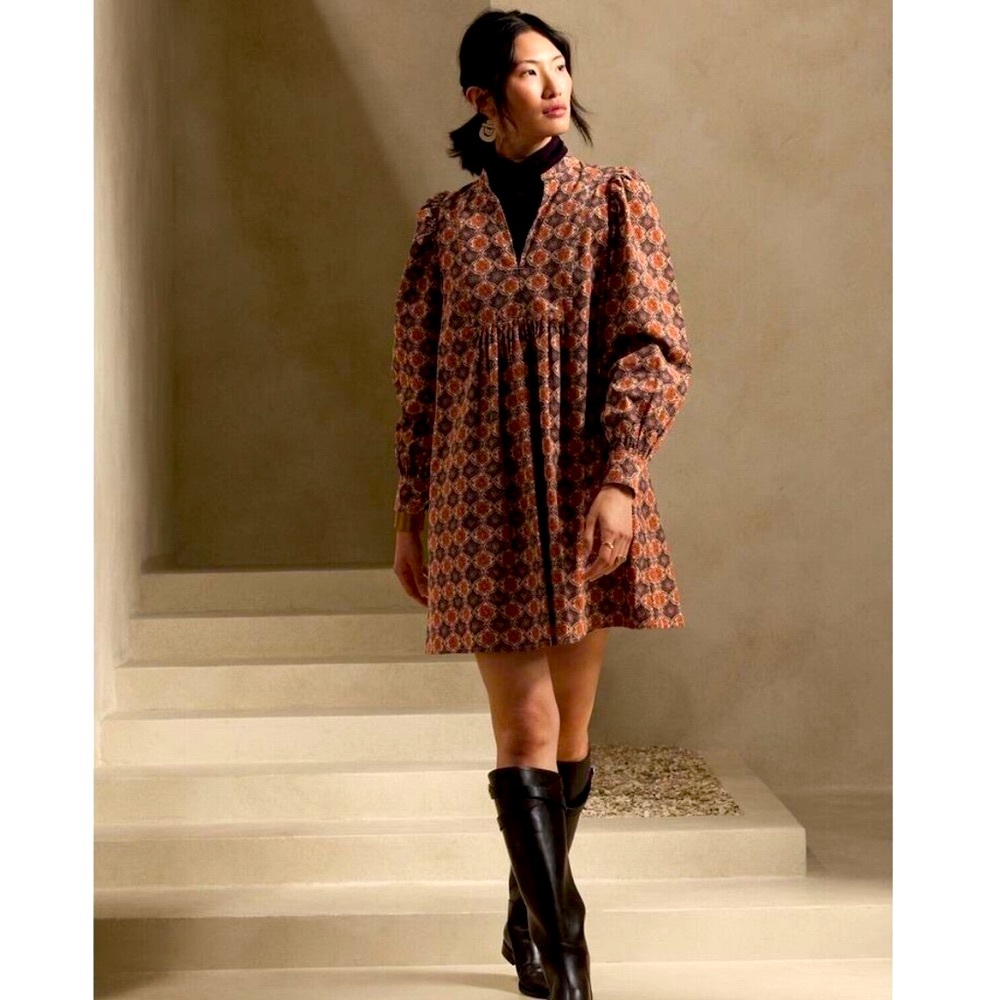 Women’s Banana Republic corduroy, balloon sleeve, mini dress size large